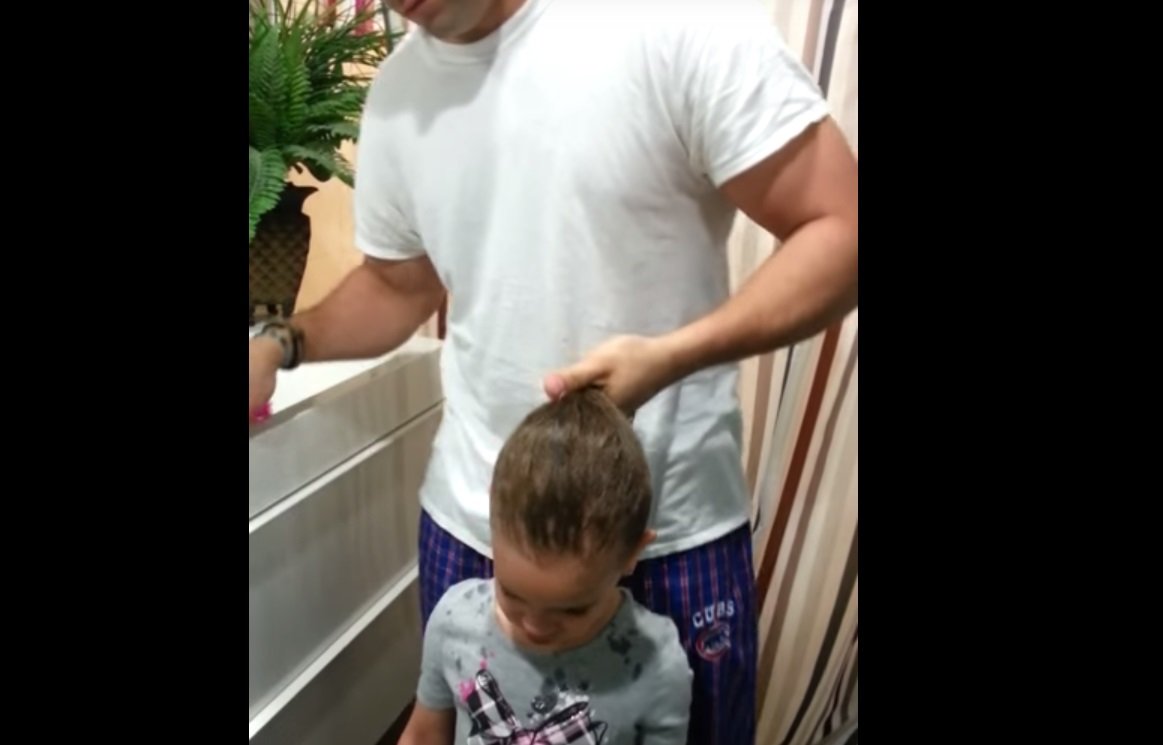 Отцовский метод укладки волос в пучок